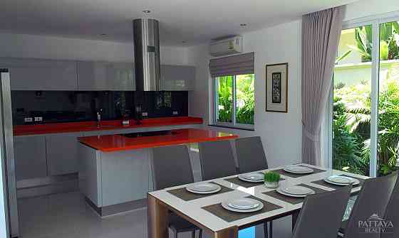 House 5 Bedrooms Pattaya