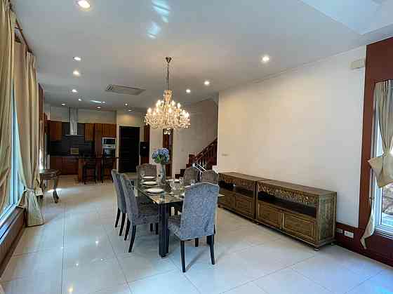 House 5 Bedrooms Pattaya