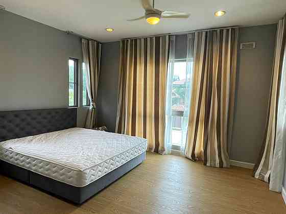 House 5 Bedrooms Pattaya