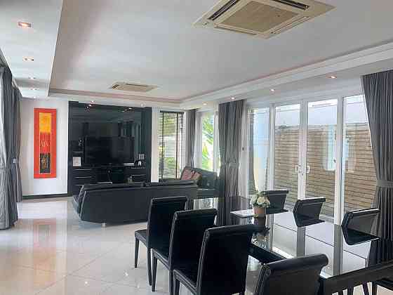 House 4 Bedrooms Pattaya