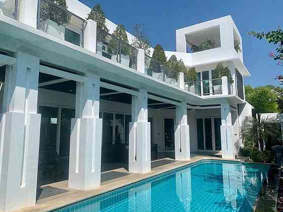 House 4 Bedrooms Pattaya