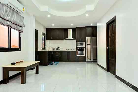 House 7 Bedrooms Pattaya