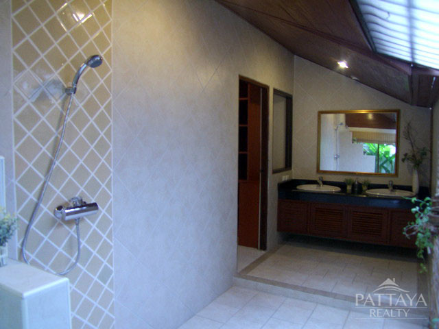 Maison à Pattaya, Thaïlande 4 chambres Pattaya - photo 17