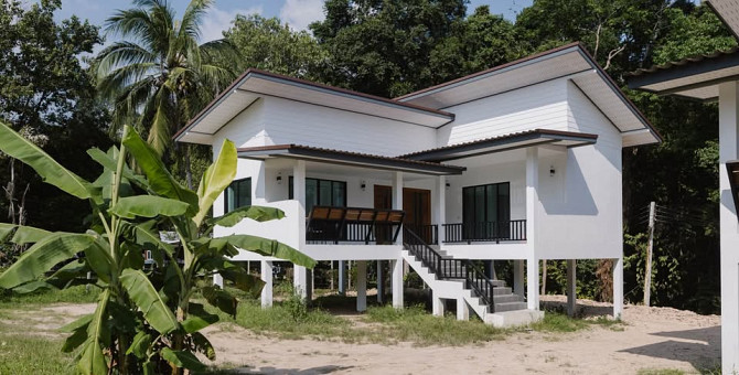 House with Bedrooms: 2 and Bathrooms: 2 Phangan - photo 2