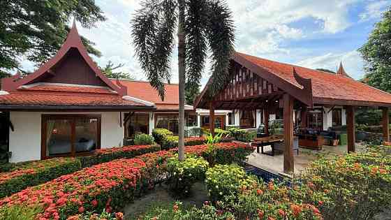 4 Beds 3 Baths House Samui