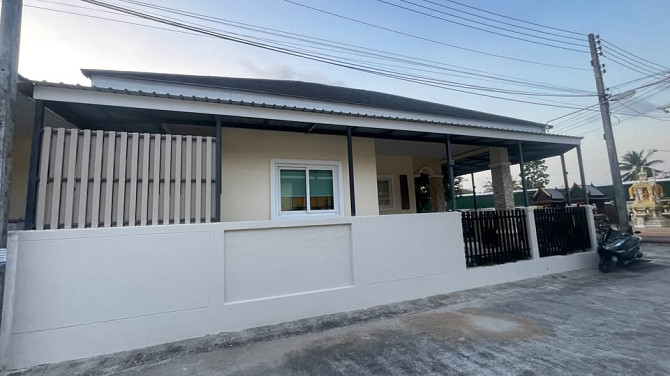 House with Bedrooms: 3 and Bathrooms: 2 Samui - photo 2