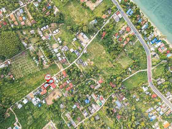 🏡 Just 400m from the beach – Move into a brand new tropical villa in Bang Po today! Samui