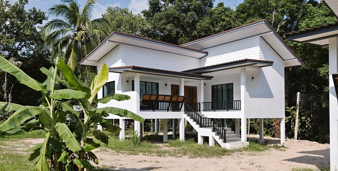 House with Bedrooms: 2 and Bathrooms: 2 Phangan - photo 1
