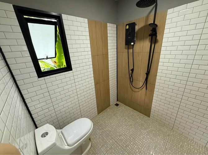 House with Bedrooms: 4 and Bathrooms: 5 Phangan - photo 9