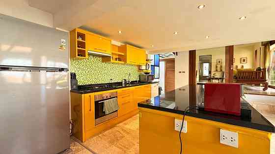 4 Beds 3 Baths House Samui