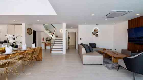 3 Beds 3 Baths House Samui