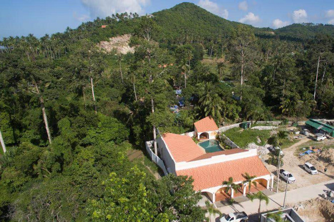 House with Bedrooms: 3 and Bathrooms: 3 Samui - photo 3