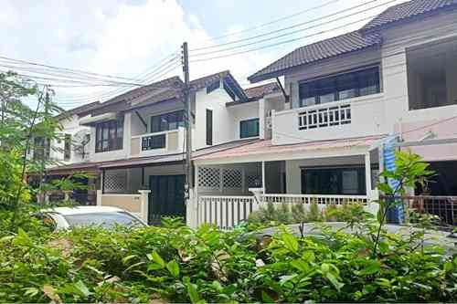 3 Bedroom Townhouse for Sale in Chaweng, Koh Samui Samui