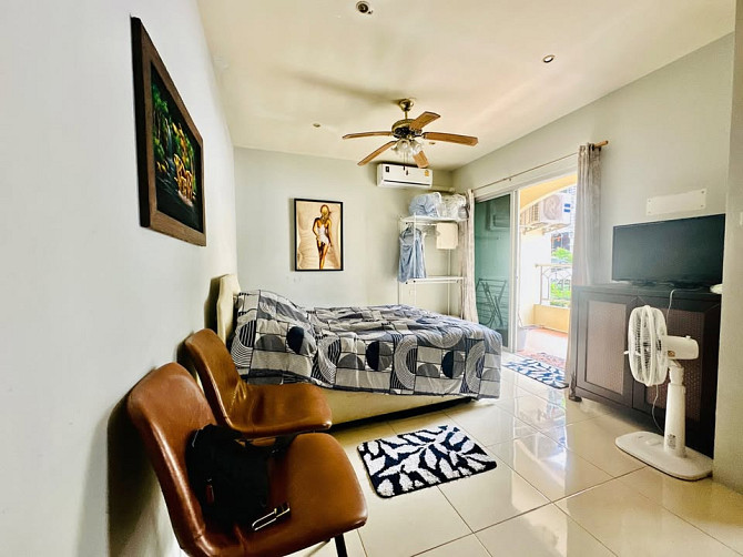 Studio Condo for Sale in Pratamnak Pattaya - photo 1