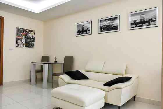 1 Bedroom Condo for Sale with Pool View Pattaya
