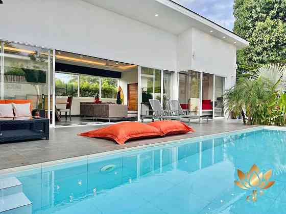 3 Bedroom Pool Villa for Sale in Maenam Samui