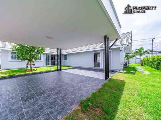 4 Bedroom Pool Villa for Sale in East Pattaya Pattaya