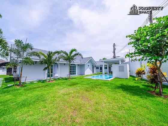 4 Bedroom Pool Villa for Sale in East Pattaya Pattaya