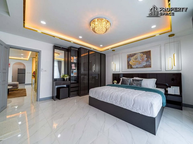 4 Bedroom Pool Villa for Sale in East Pattaya Pattaya - photo 12