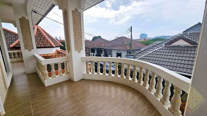 3 Bedroom Pool Villa for Sale in South Pattaya Pattaya - photo 9