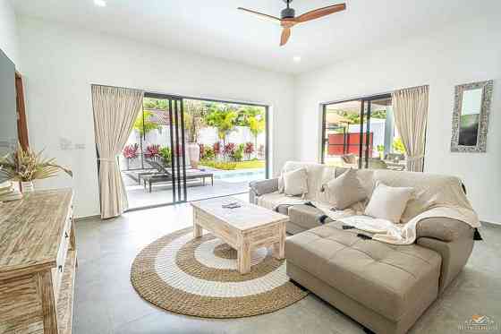 4 Bedroom Pool Villa for Sale in Lamai Samui