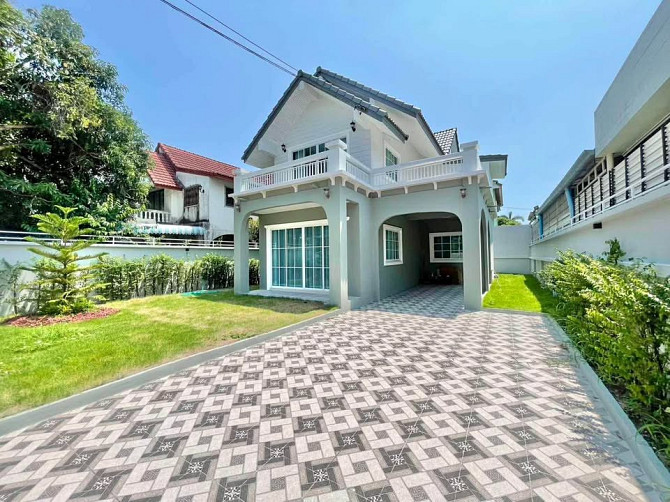 4 Bedroom Detached House for Sale in North Pattaya Pattaya - photo 1