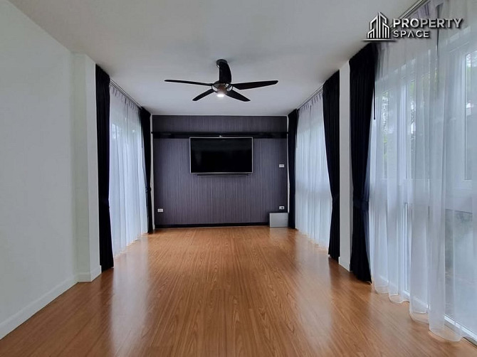 3 Bedroom Family Home for Sale in East Pattaya Pattaya - photo 9