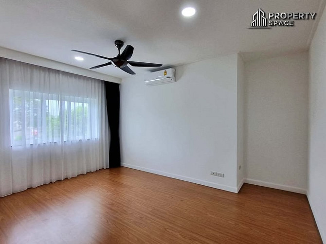 3 Bedroom Family Home for Sale in East Pattaya Pattaya - photo 17