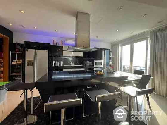 2 Bedroom Condo for Sale in Pattaya Pattaya