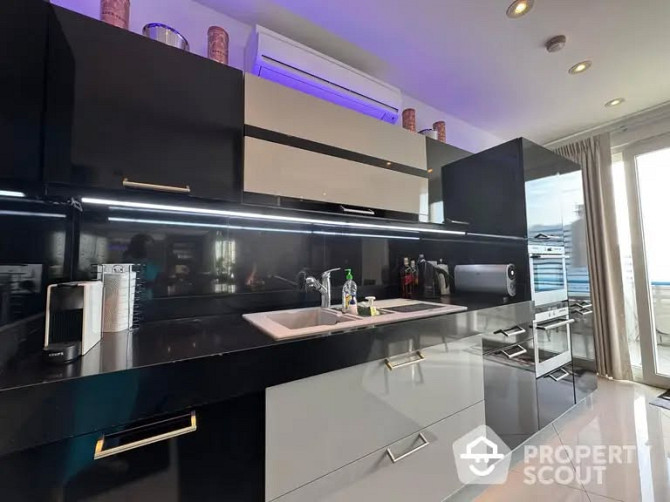 2 Bedroom Condo for Sale in Pattaya Pattaya - photo 4