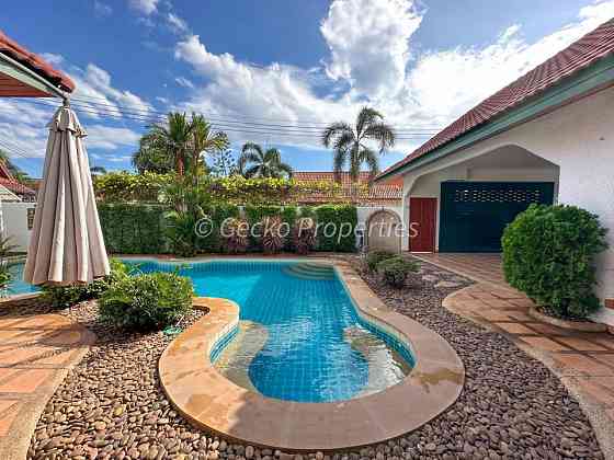 3 Bedroom Pool Villa for Sale in East Pattaya Pattaya
