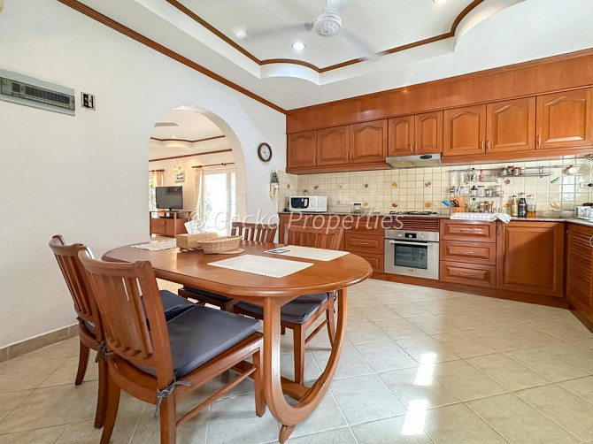 3 Bedroom Pool Villa for Sale in East Pattaya Pattaya - photo 7