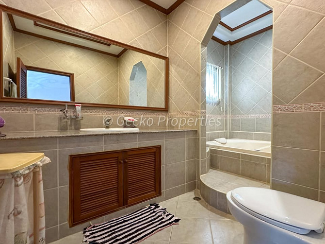 3 Bedroom Pool Villa for Sale in East Pattaya Pattaya - photo 10