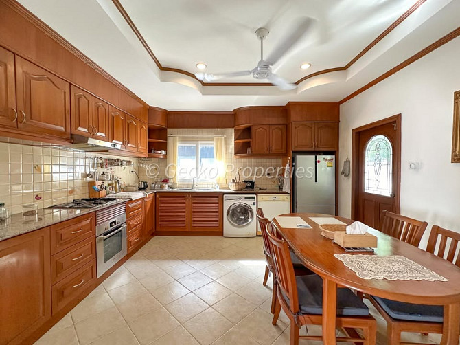 3 Bedroom Pool Villa for Sale in East Pattaya Pattaya - photo 6