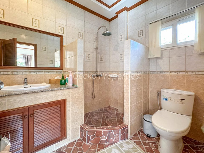 3 Bedroom Pool Villa for Sale in East Pattaya Pattaya - photo 11