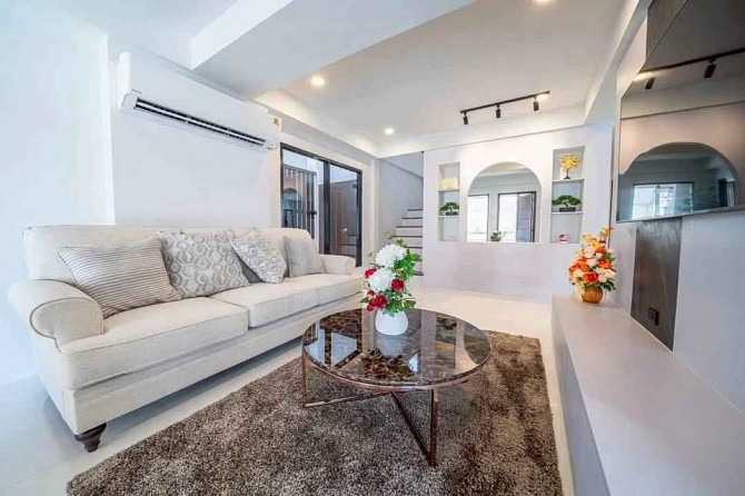 6 Bedroom Pool Villa for Sale in Suksabai Villa Pattaya - photo 2