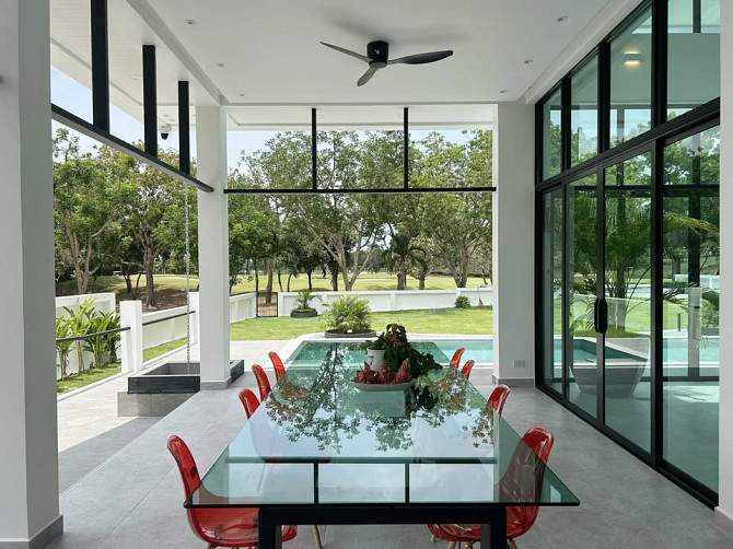 4 Bedroom Pool Villa for Sale in Phoenix Golf Club Pattaya - photo 13