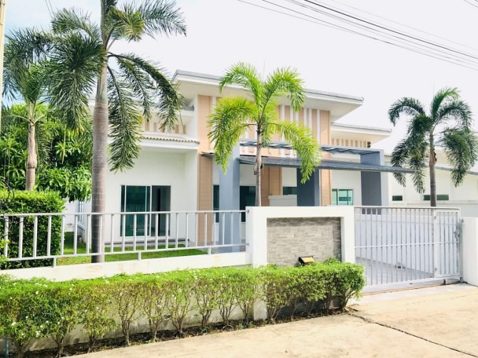 2 Bedroom House for Sale in Pattaya Pattaya - photo 12