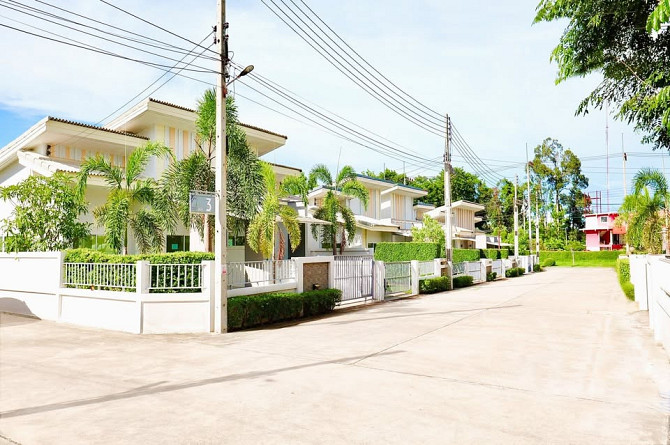 2 Bedroom House for Sale in Pattaya Pattaya - photo 18