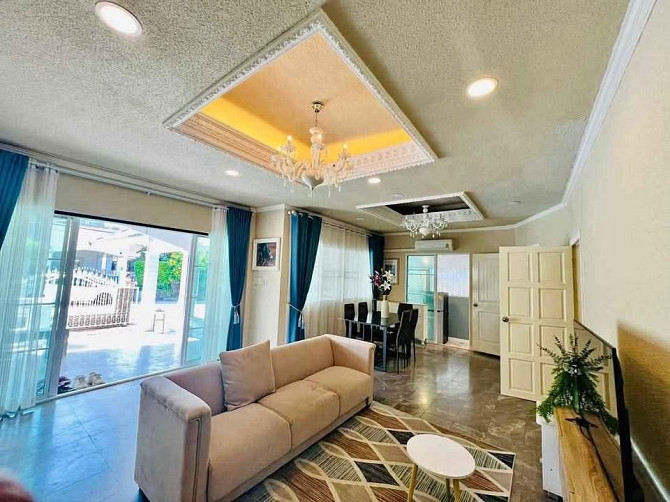 4 Bedroom House for Sale in Phra Tamnak Pattaya - photo 1