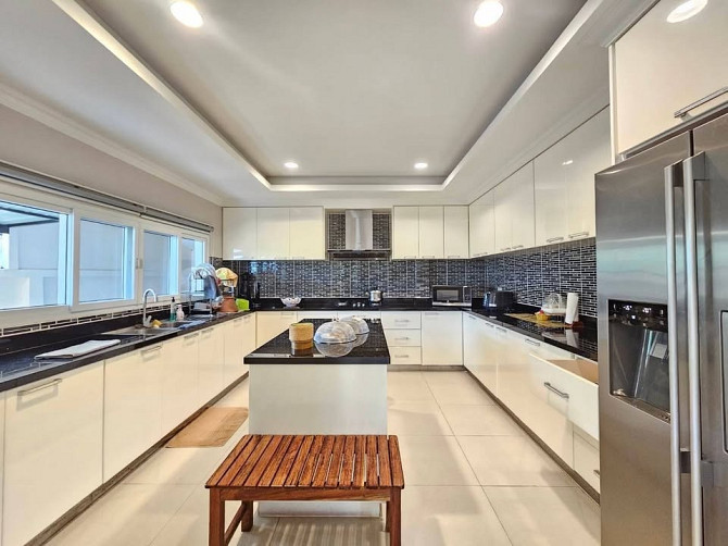 4 Bedroom House for Sale in Pattaya Pattaya - photo 15