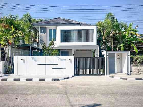 4 Bedroom House for Sale in Koh Kaew Phuket