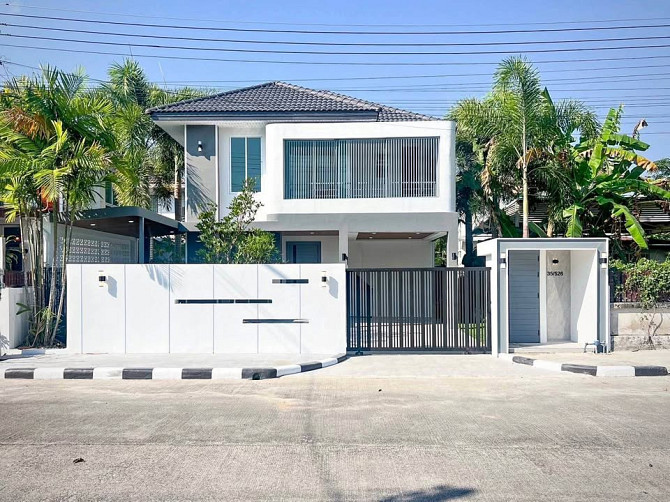 4 Bedroom House for Sale in Koh Kaew Phuket - photo 1