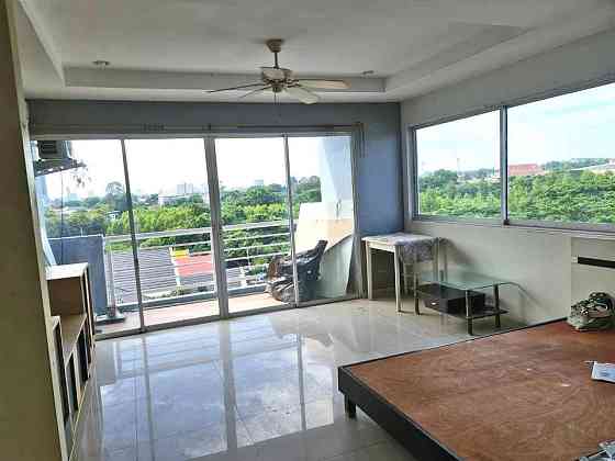 Studio Condo for Sale in Pattaya, Needs Renovation Pattaya