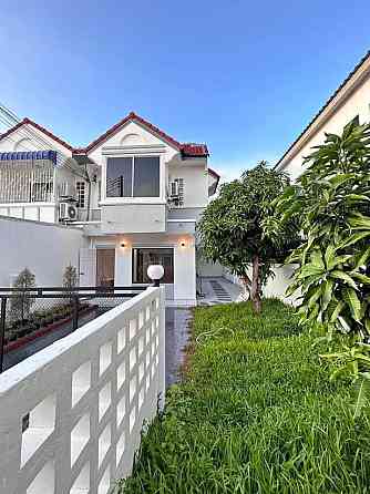 3 Bedroom Townhouse for Sale with Furniture Pattaya