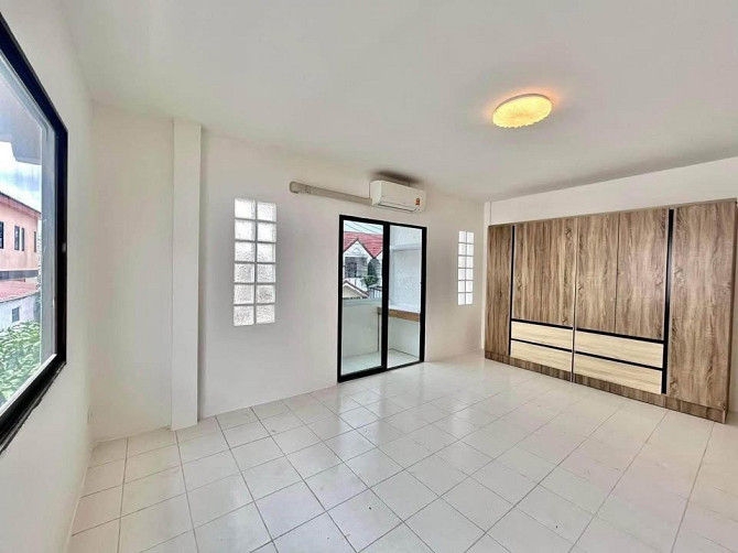 3 Bedroom Townhouse for Sale with Furniture Pattaya - photo 15