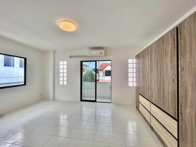 3 Bedroom Townhouse for Sale with Furniture Pattaya - photo 13