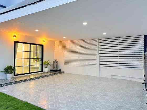 3 Bedroom Townhome for Sale in Pattaya Pattaya