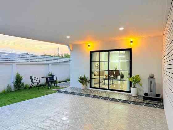 3 Bedroom Townhome for Sale in Pattaya Pattaya