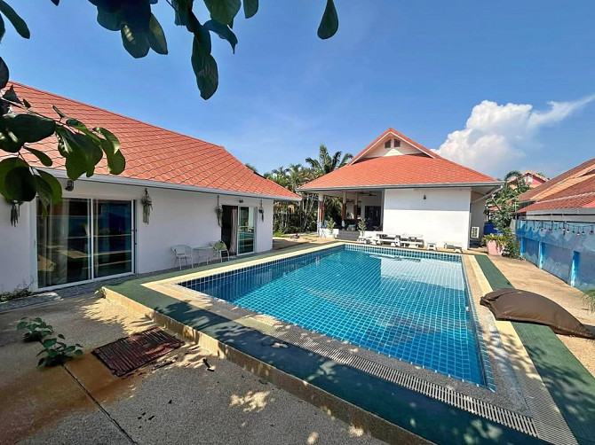 5 Bedroom Pool Villa for Sale in Jomtien Pattaya - photo 1